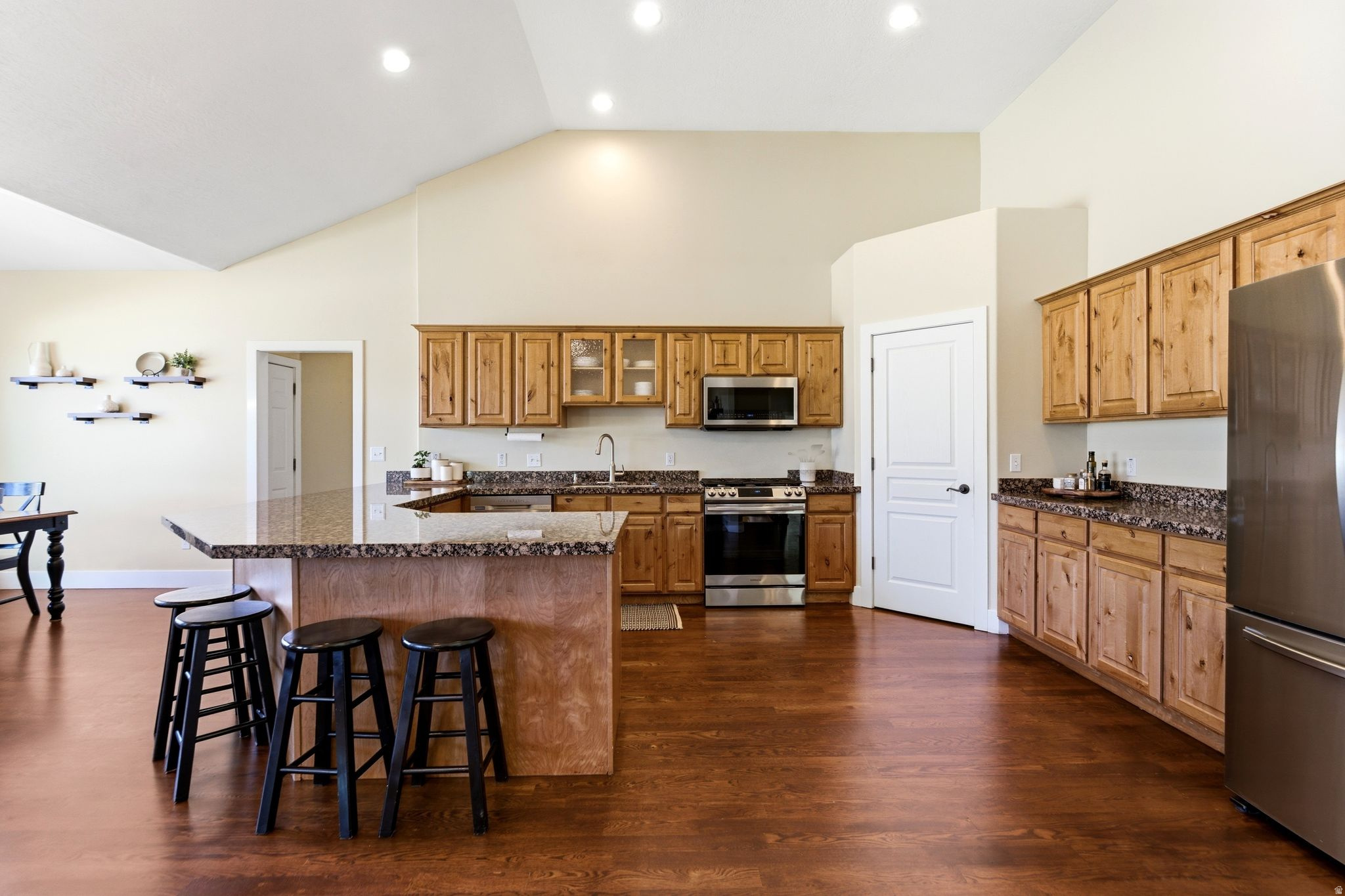 JUNIPER HEIGHTS - Residential