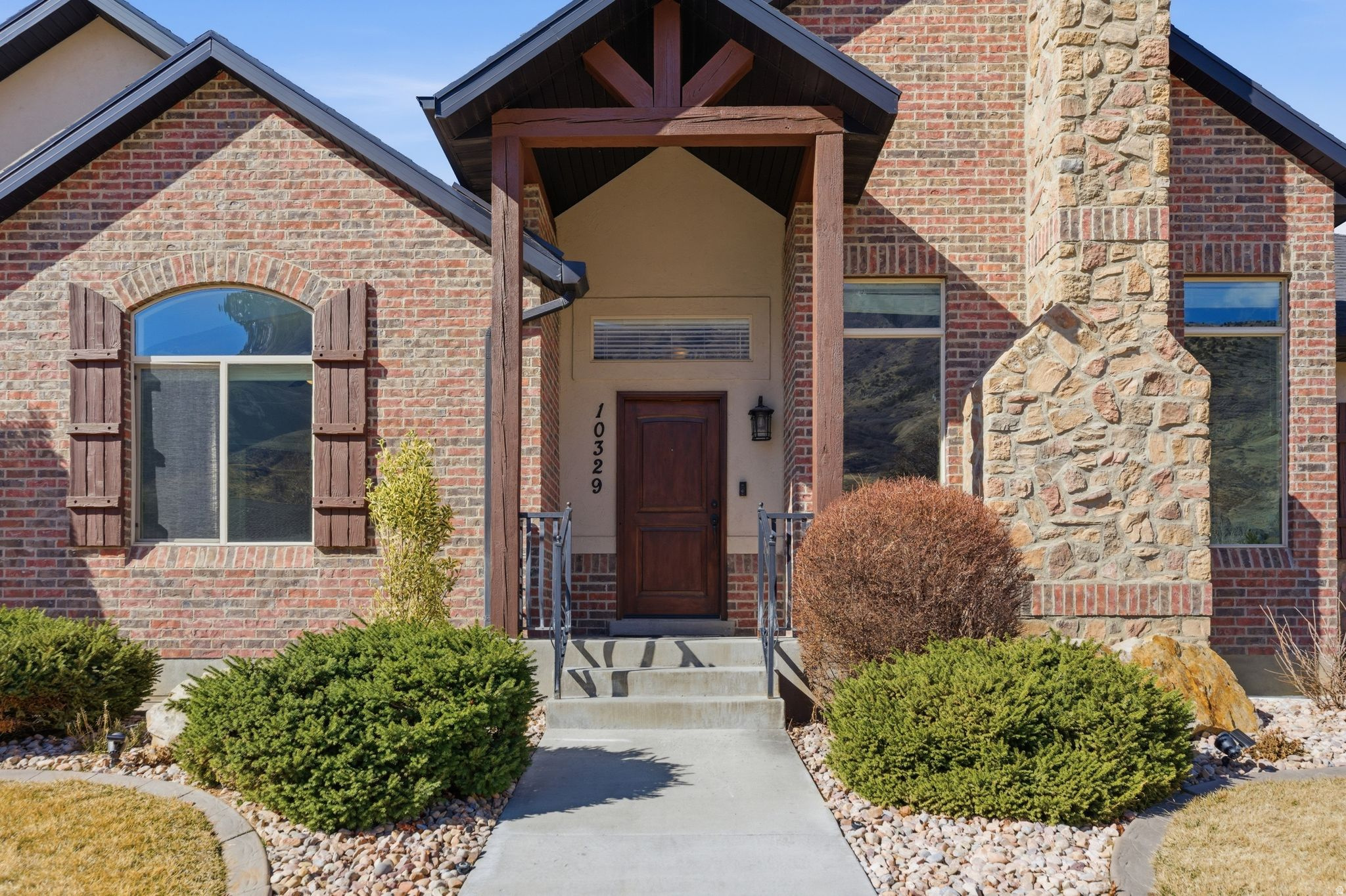 JUNIPER HEIGHTS - Residential