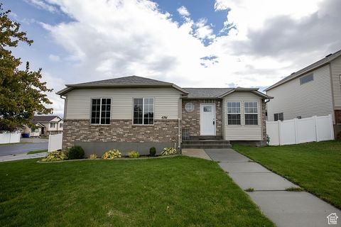 Photo of 6761 S HIGH BLUFF DR W, West Jordan, UT 84084 (MLS # 2118097)