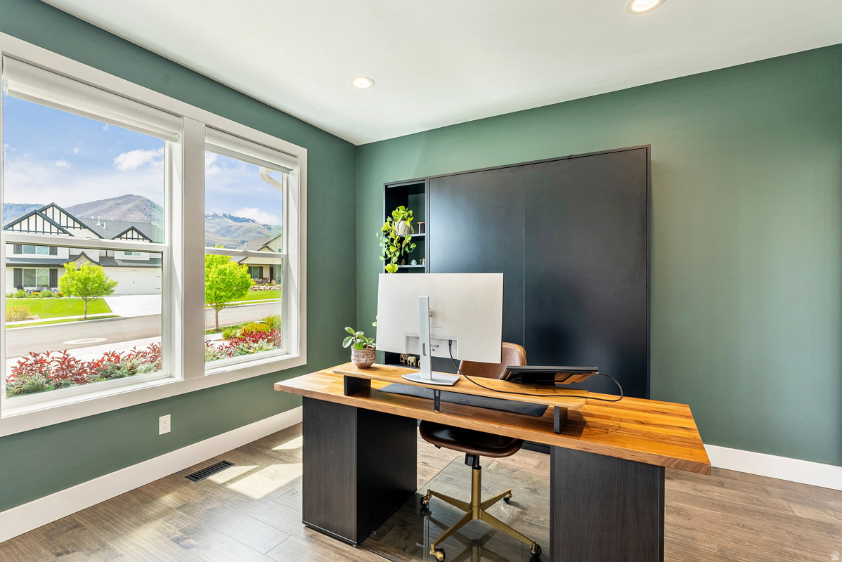 SCOTCH FIELDS - Residential