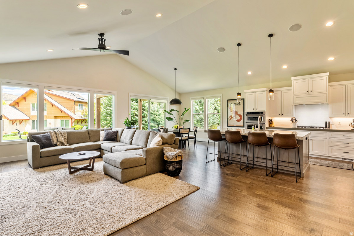 SCOTCH FIELDS - Residential