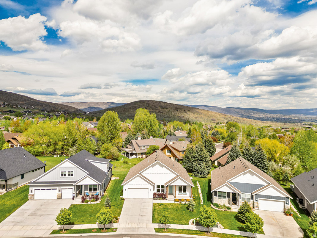 SCOTCH FIELDS - Residential