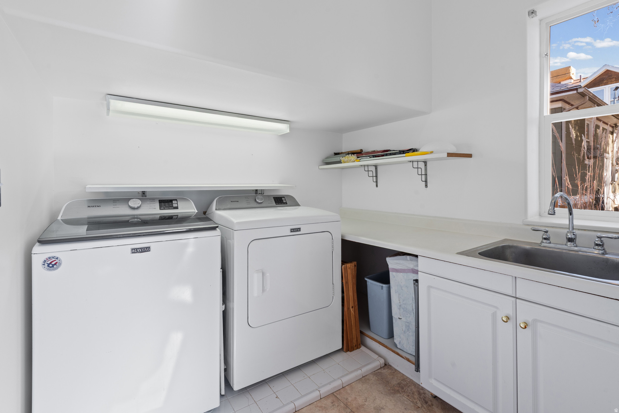 SOUTHLAWN - Residential