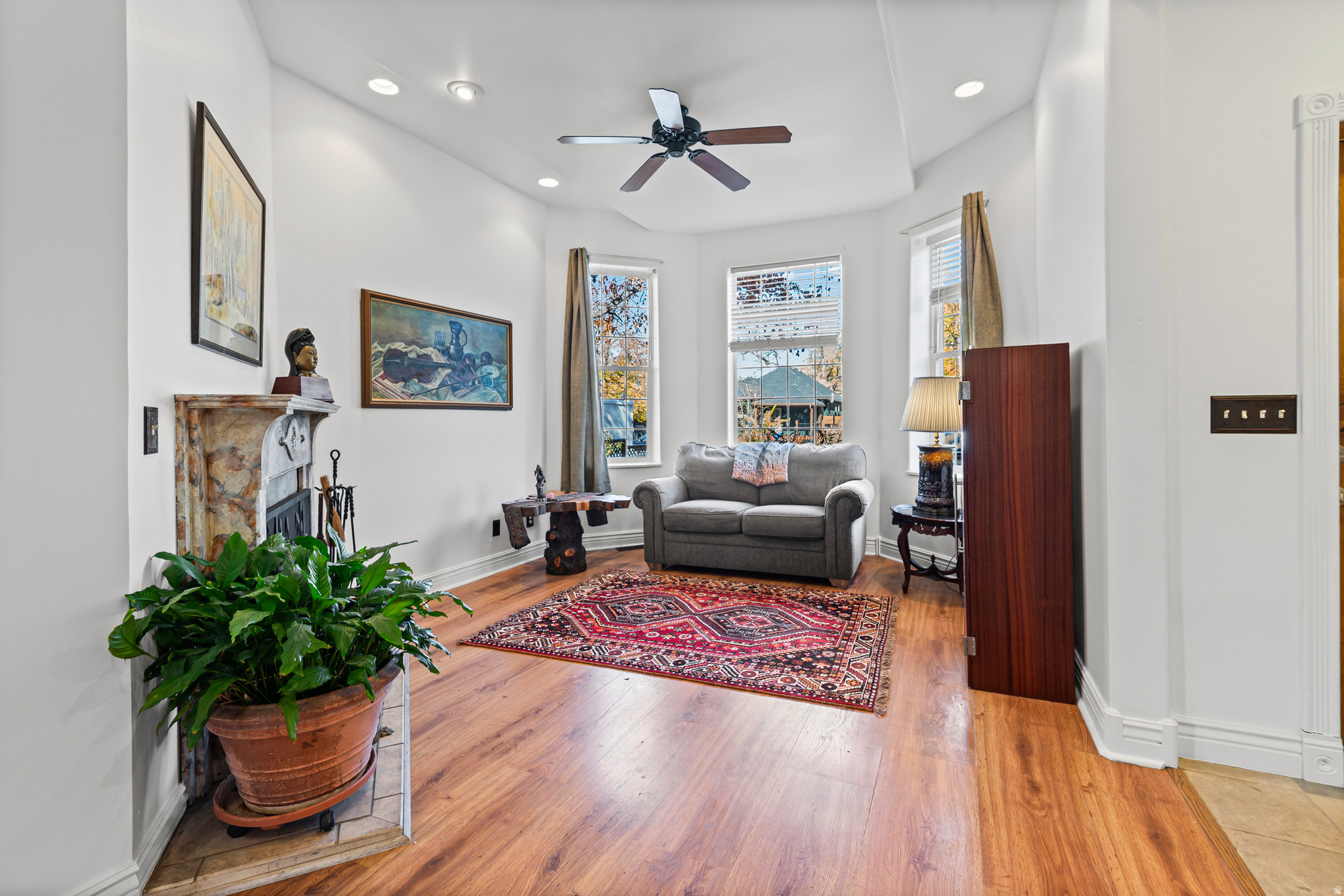 SOUTHLAWN - Residential