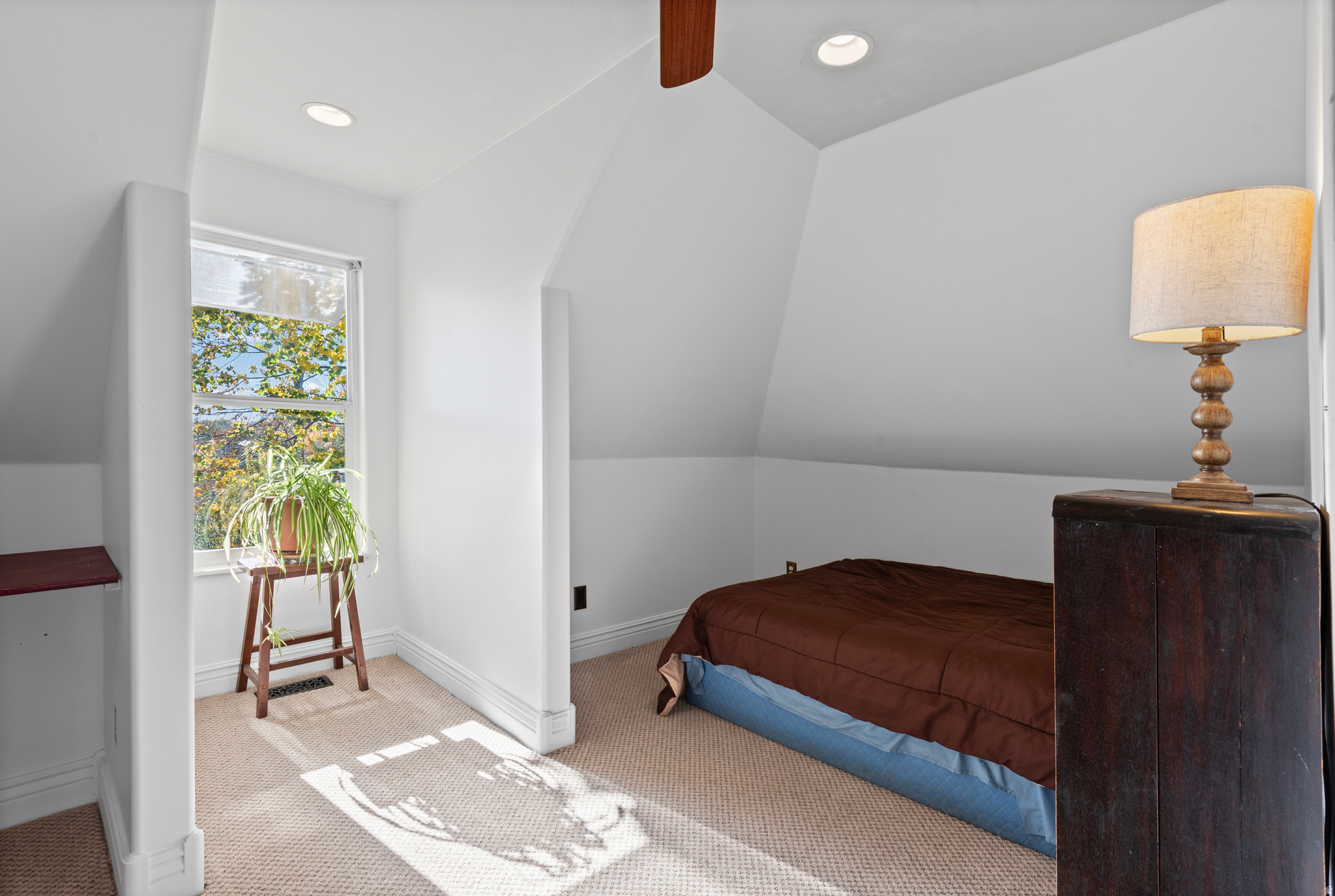 SOUTHLAWN - Residential