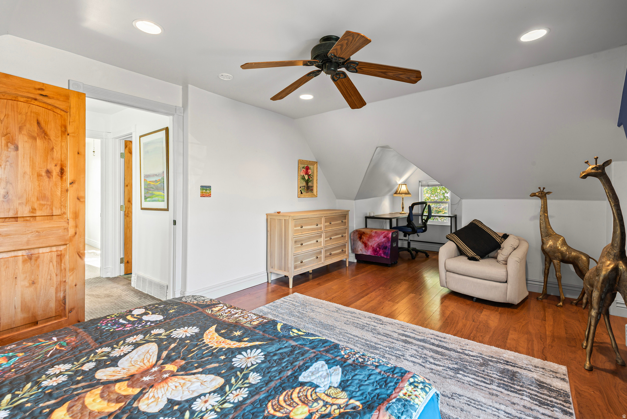 SOUTHLAWN - Residential