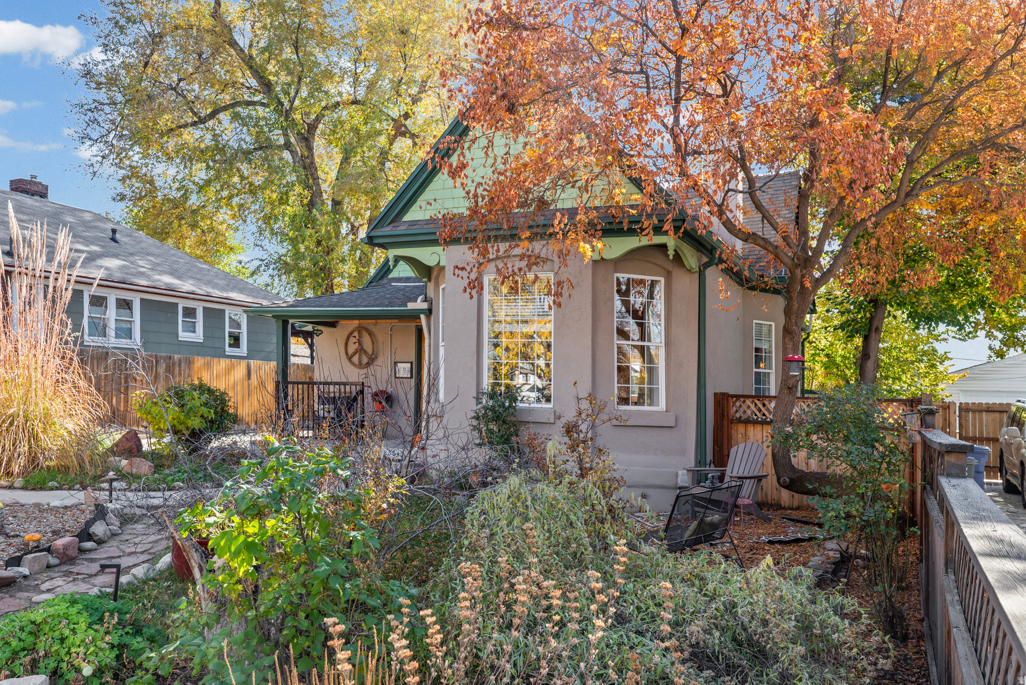 SOUTHLAWN - Residential