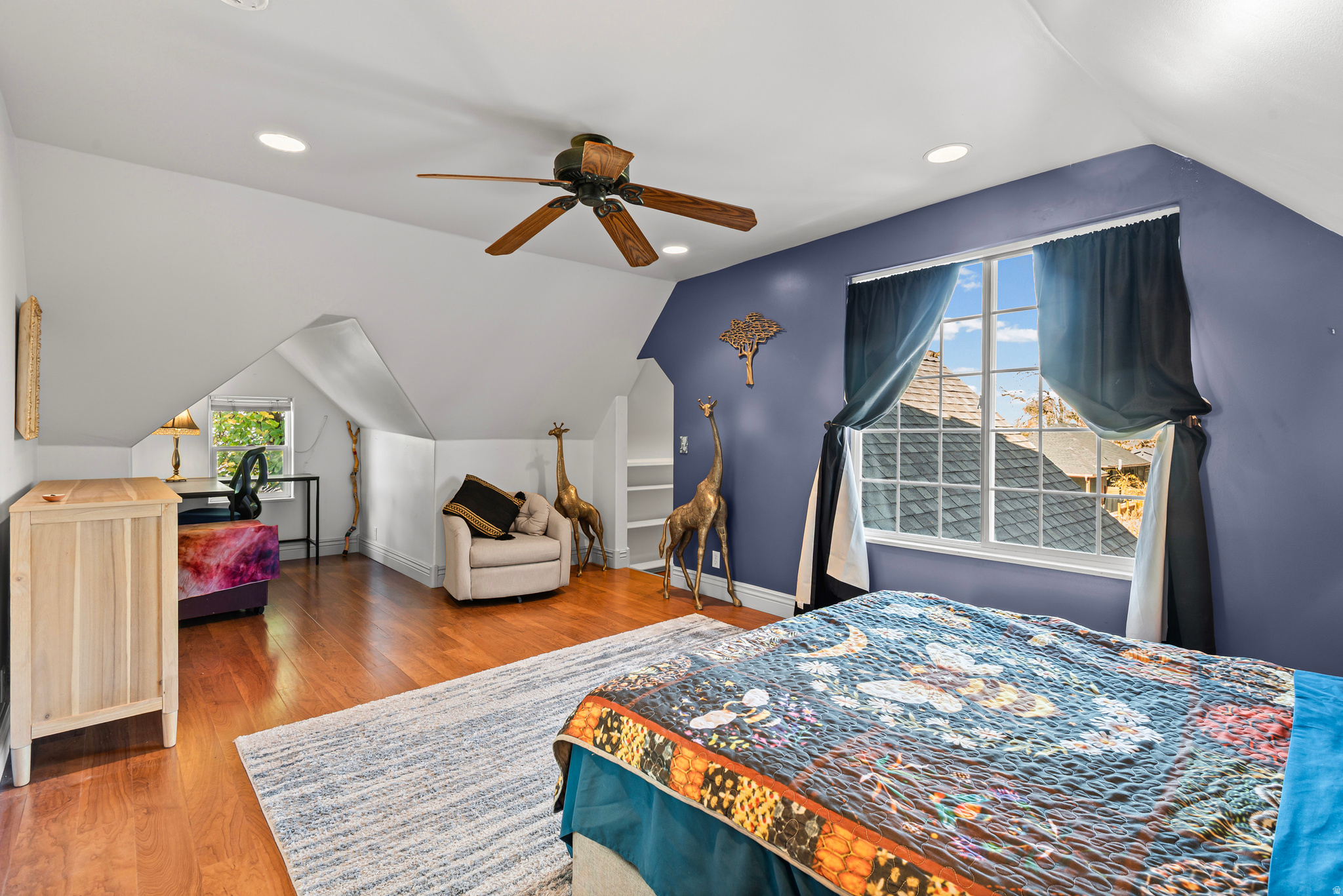 SOUTHLAWN - Residential