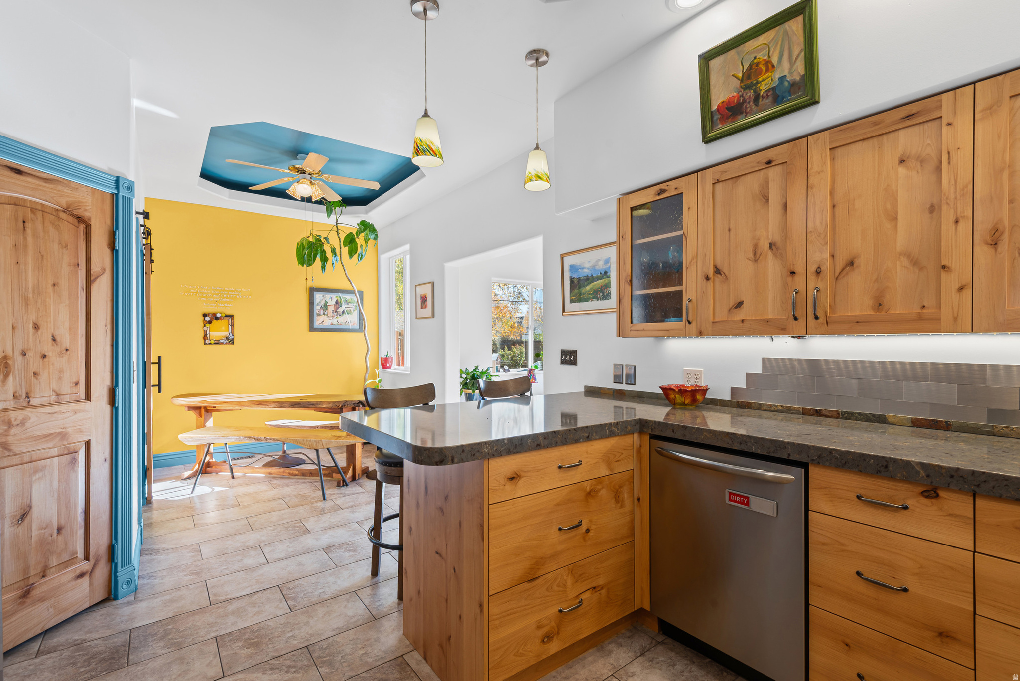 SOUTHLAWN - Residential