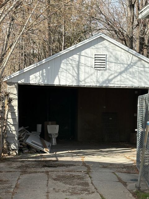 Tiny photo for 829 E 2700 S, Salt Lake City, UT 84106 (MLS # 2140639)