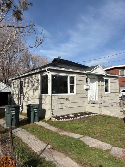 Photo of 829 E 2700 S, Salt Lake City, UT 84106 (MLS # 2140639)
