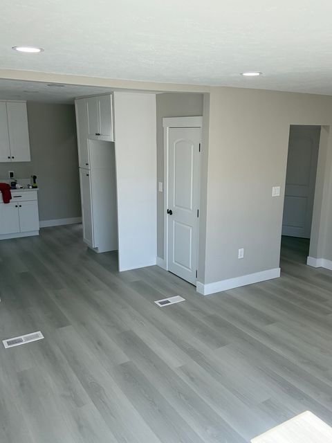 Tiny photo for 829 E 2700 S, Salt Lake City, UT 84106 (MLS # 2140639)
