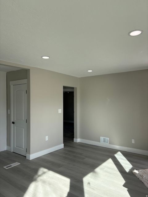 Tiny photo for 829 E 2700 S, Salt Lake City, UT 84106 (MLS # 2140639)