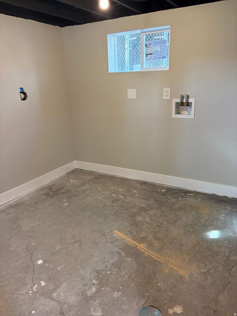 Tiny photo for 829 E 2700 S, Salt Lake City, UT 84106 (MLS # 2140639)