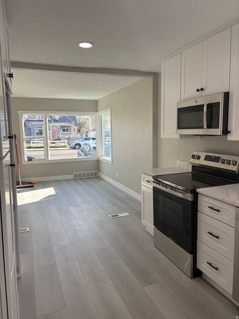 Tiny photo for 829 E 2700 S, Salt Lake City, UT 84106 (MLS # 2140639)