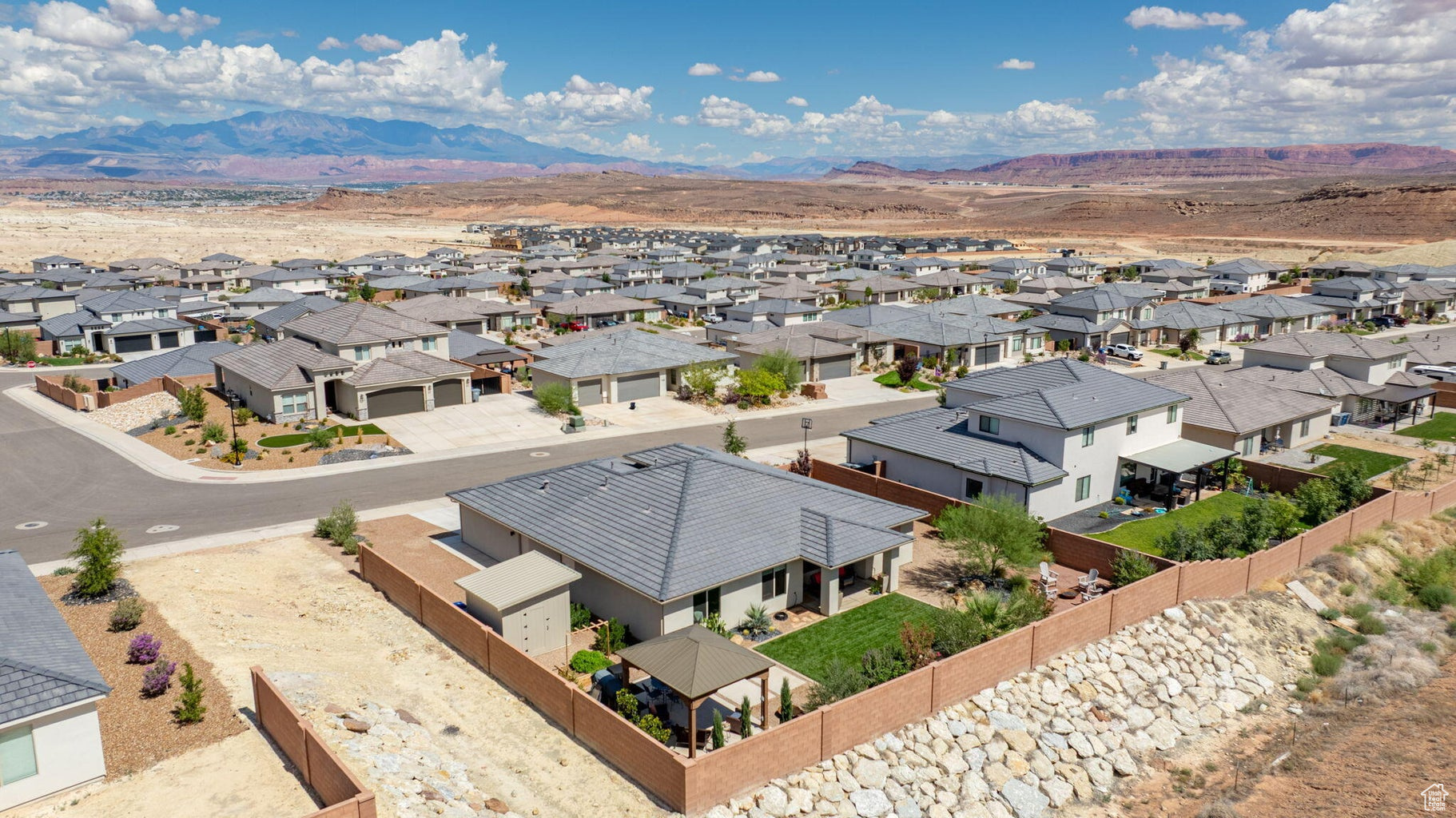SAND RIDGE - Residential