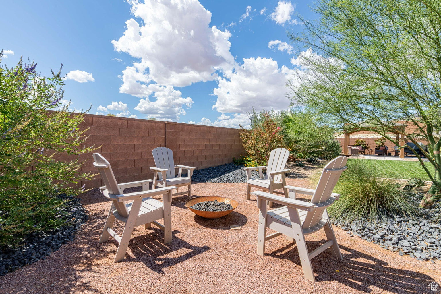 SAND RIDGE - Residential