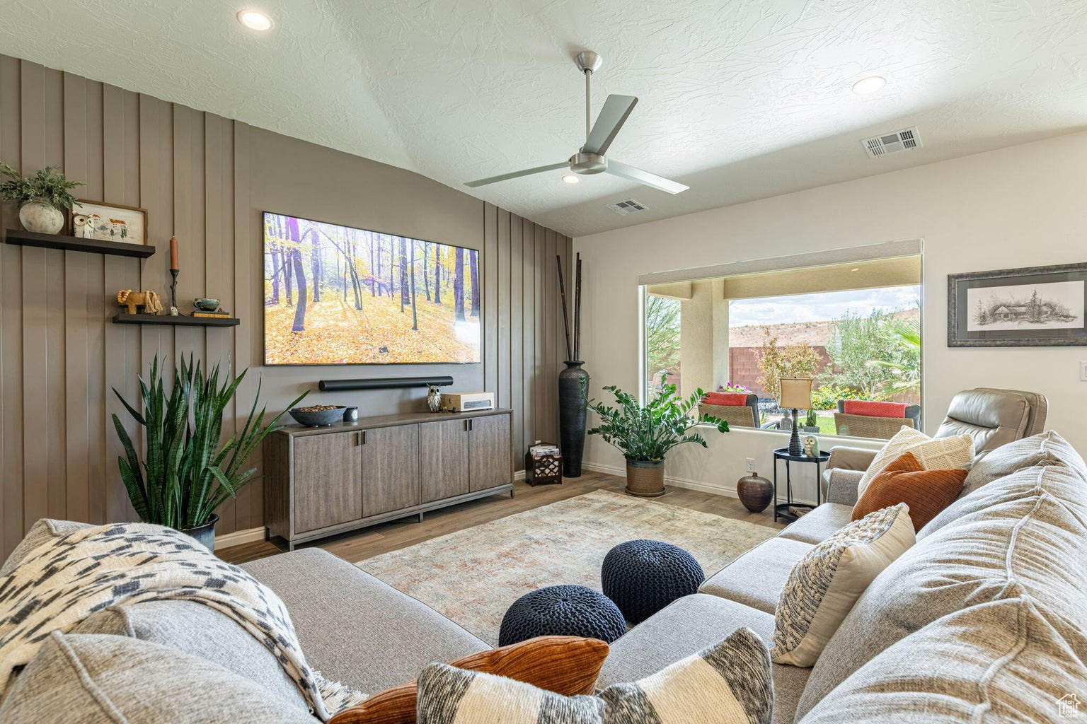 SAND RIDGE - Residential