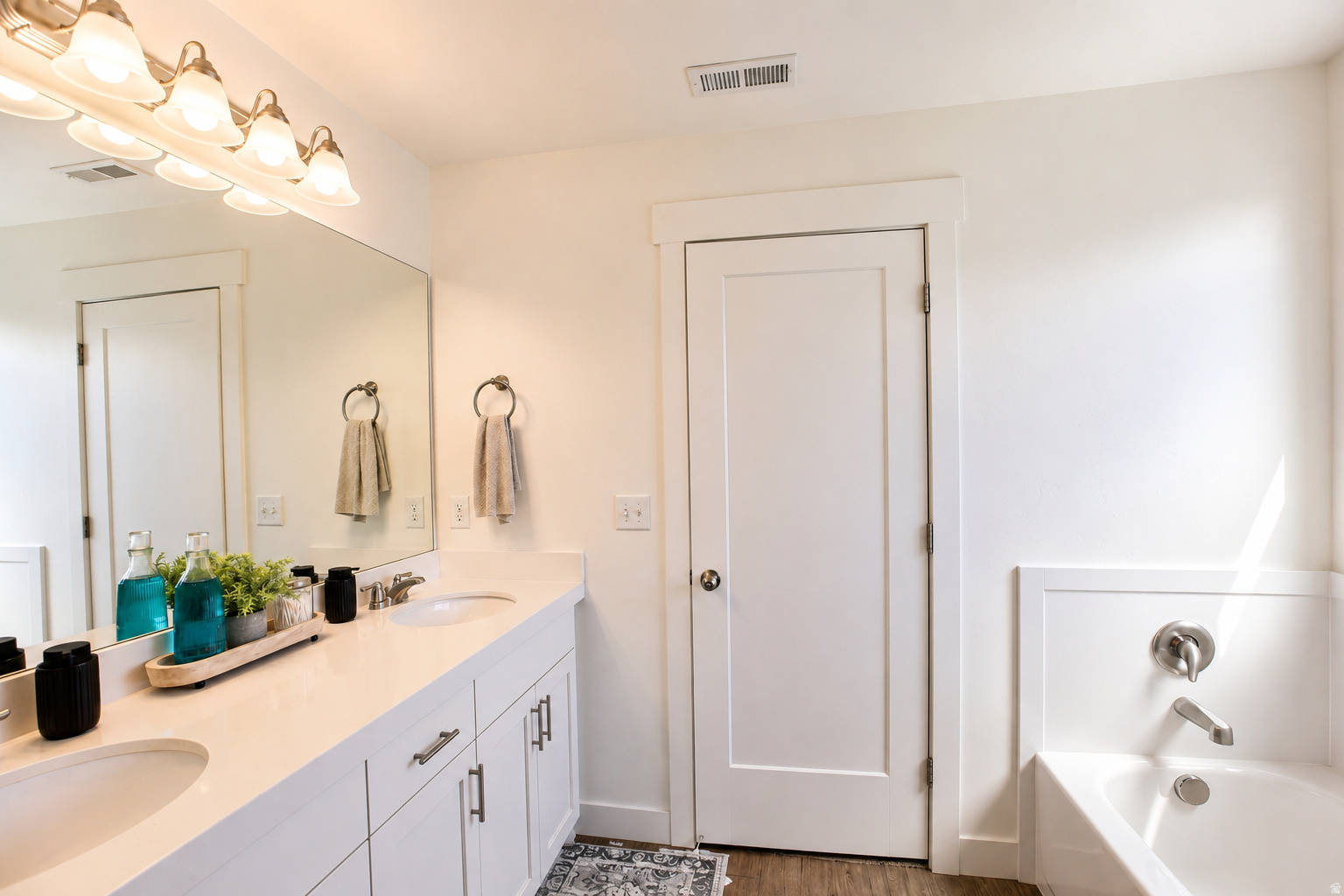 SILVERLAKE - Residential