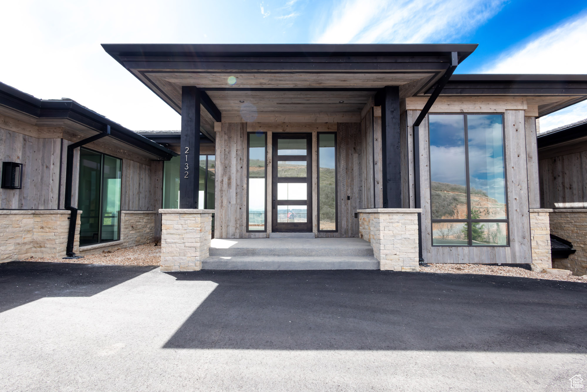 GOLDEN EAGLE - Residential