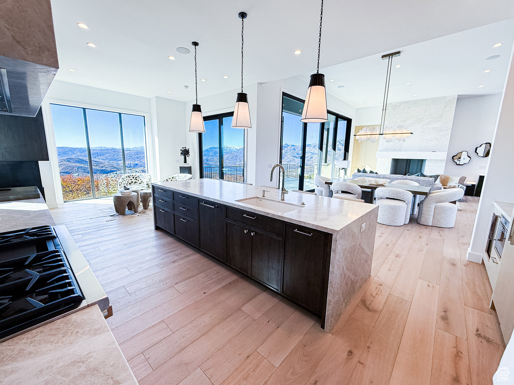 GOLDEN EAGLE - Residential