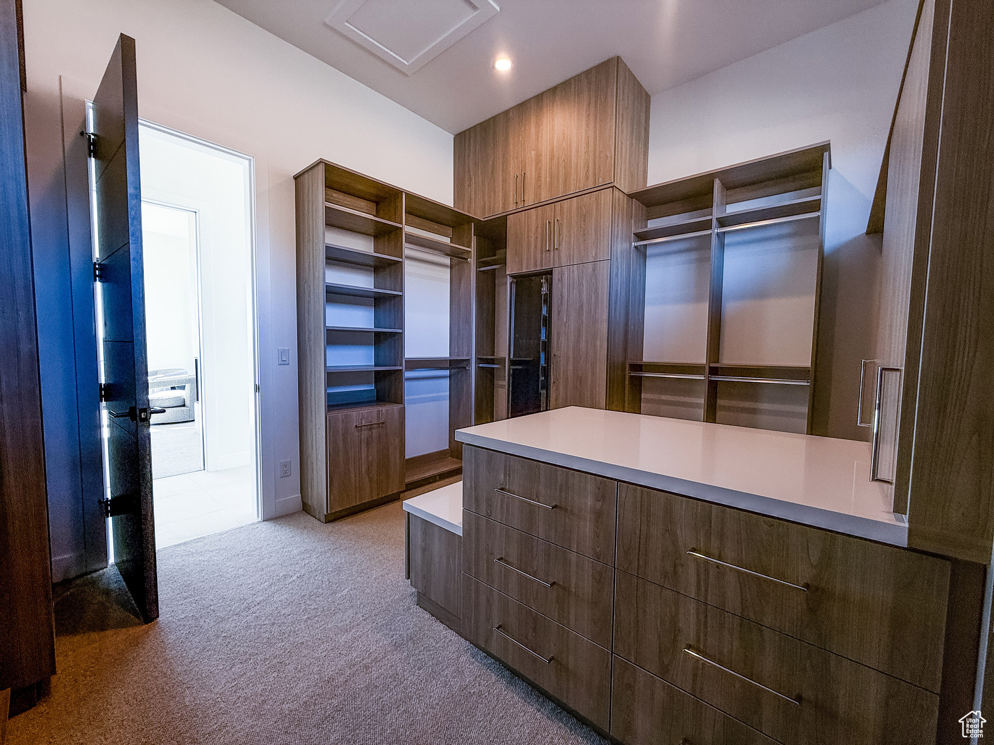 GOLDEN EAGLE - Residential