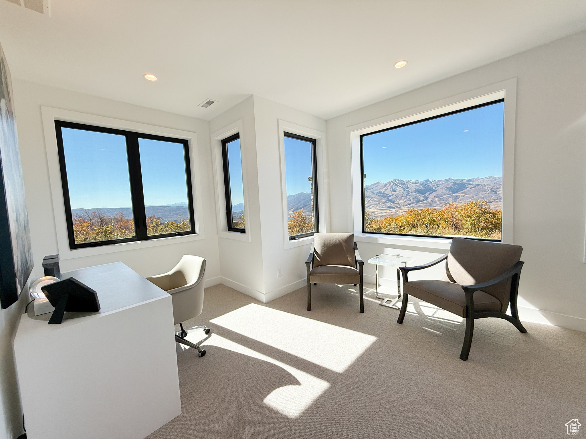 GOLDEN EAGLE - Residential