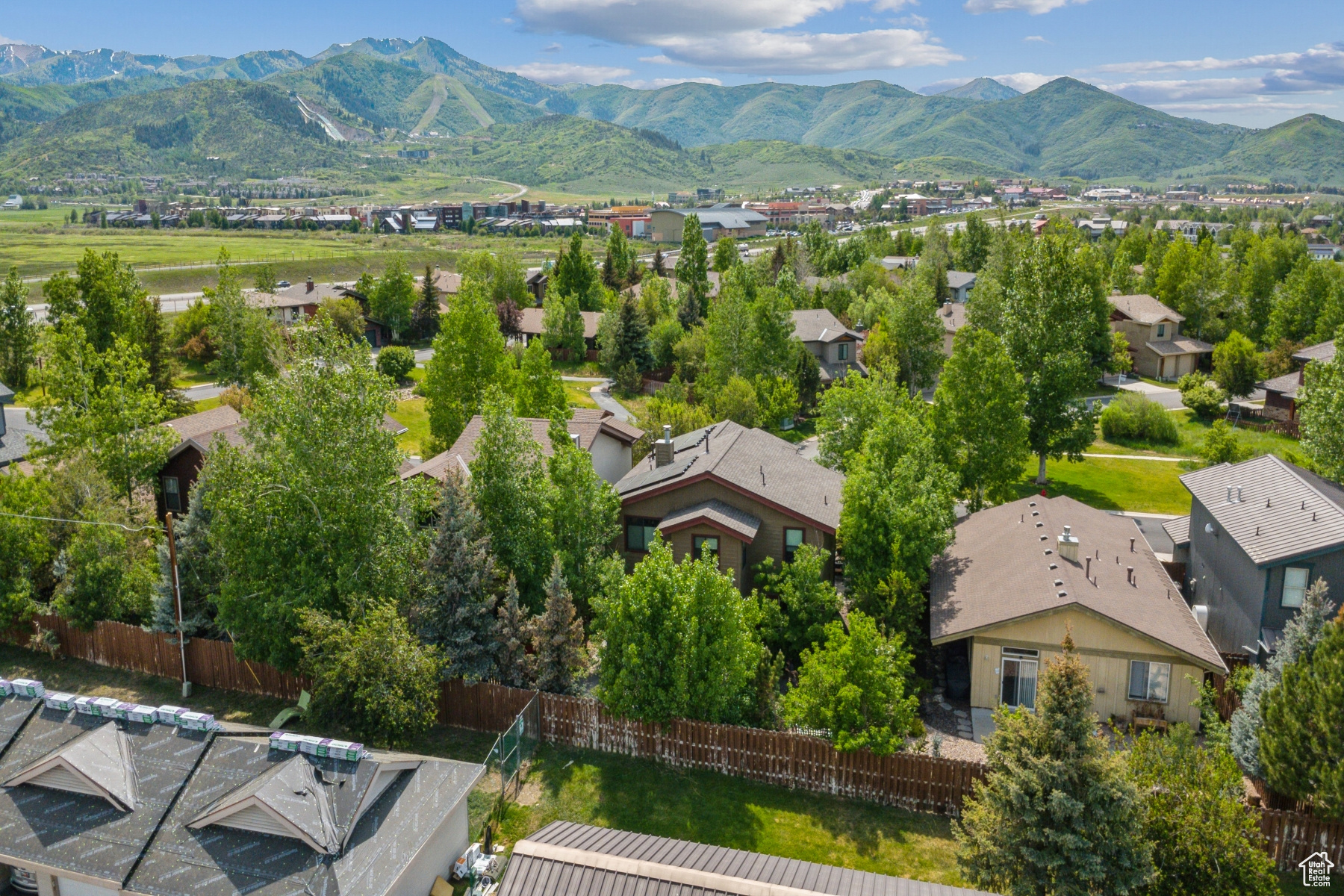 Park City, Utah 84098, United States, 3 Bedrooms Bedrooms, ,3 BathroomsBathrooms,Residential,Pending,153128