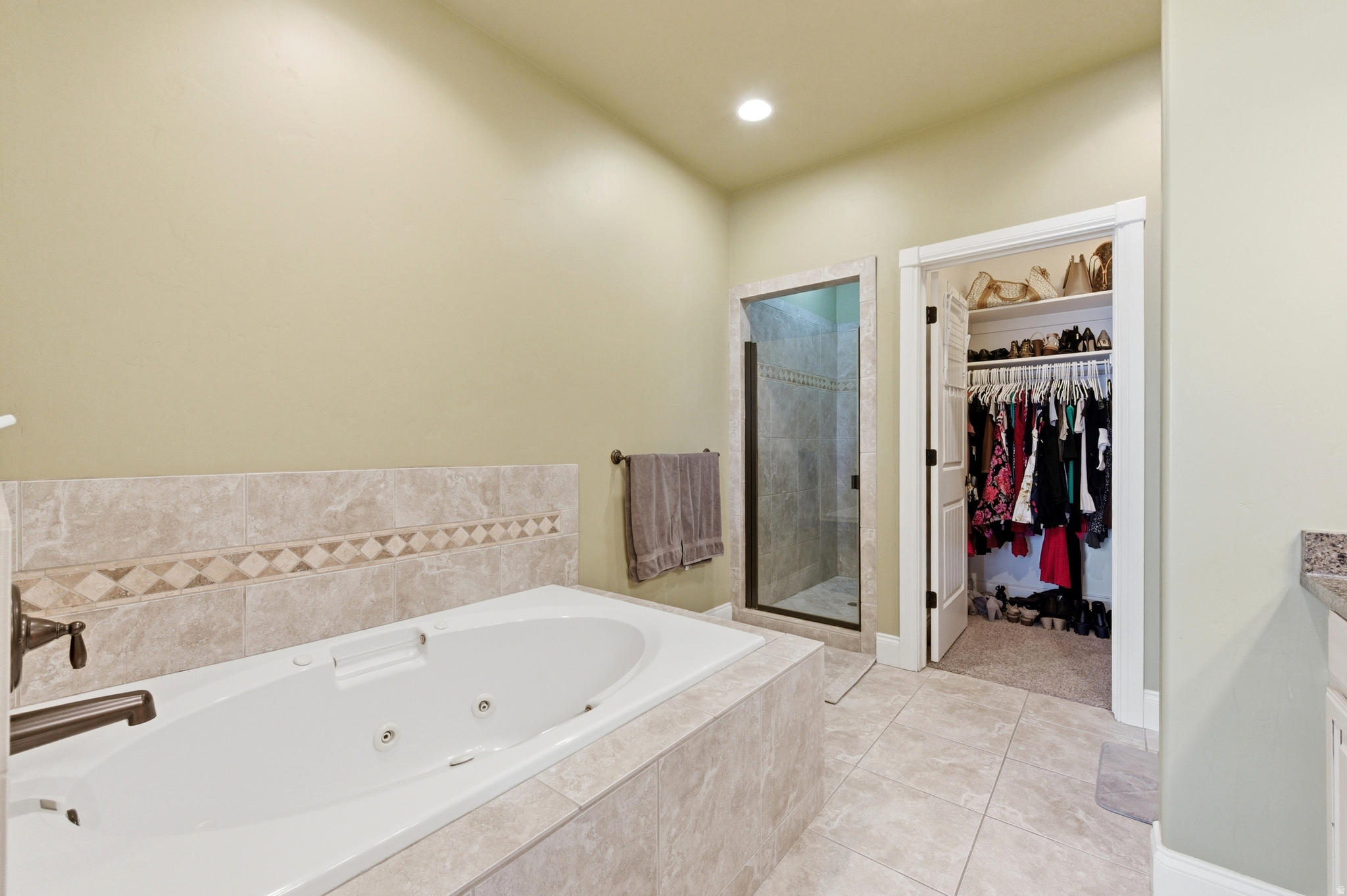 SALT CREEK CONDOS - Residential