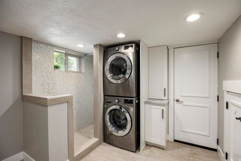 Tiny photo for 1085 MILITARY DR, Salt Lake City, UT 84105 (MLS # 2158365)