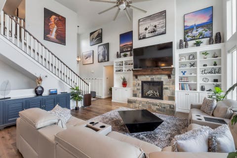 Tiny photo for 1572 S SAGE VIEW CT, Saratoga Springs, UT 84045 (MLS # 2169731)