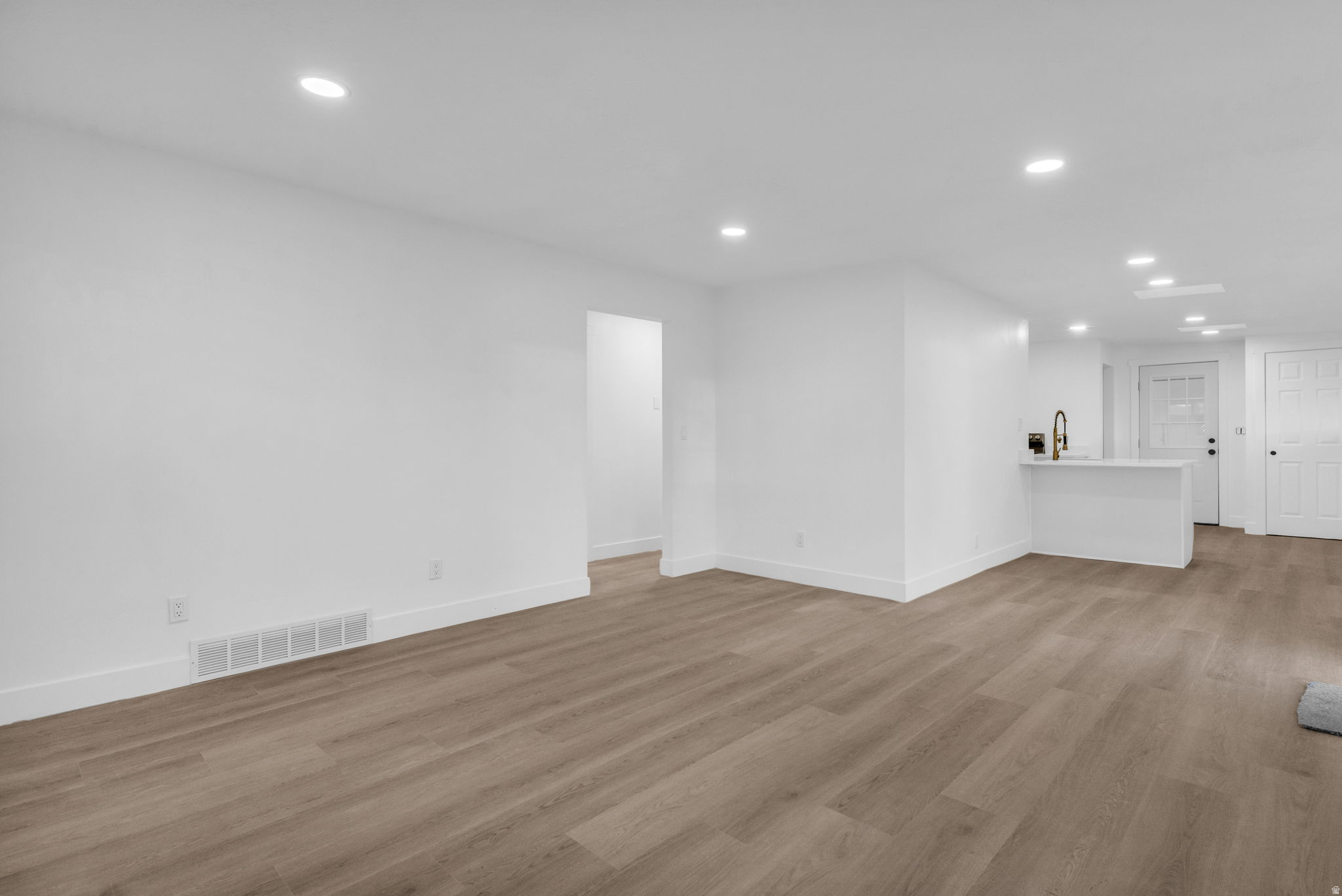 WHITE CITY - Residential