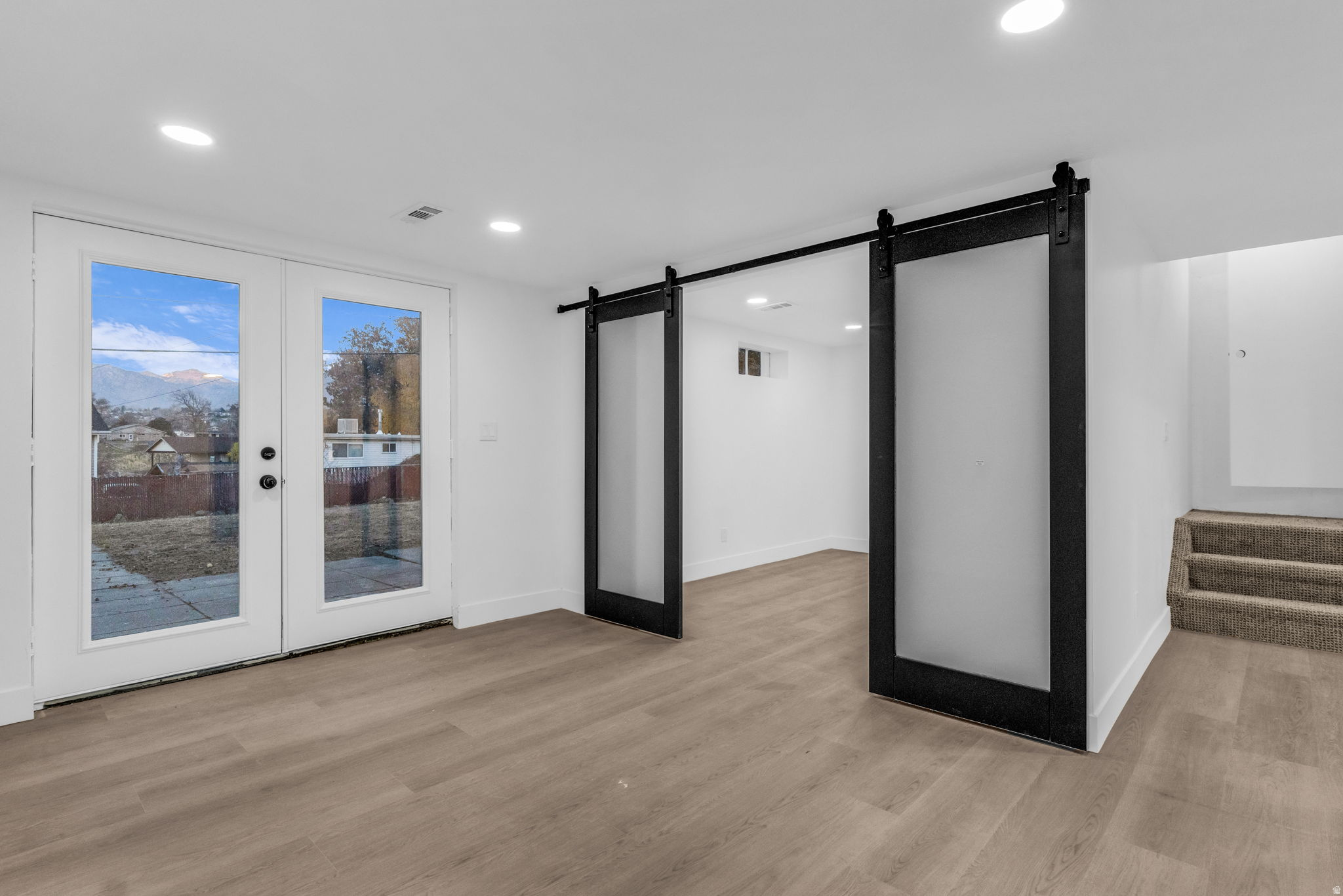 WHITE CITY - Residential