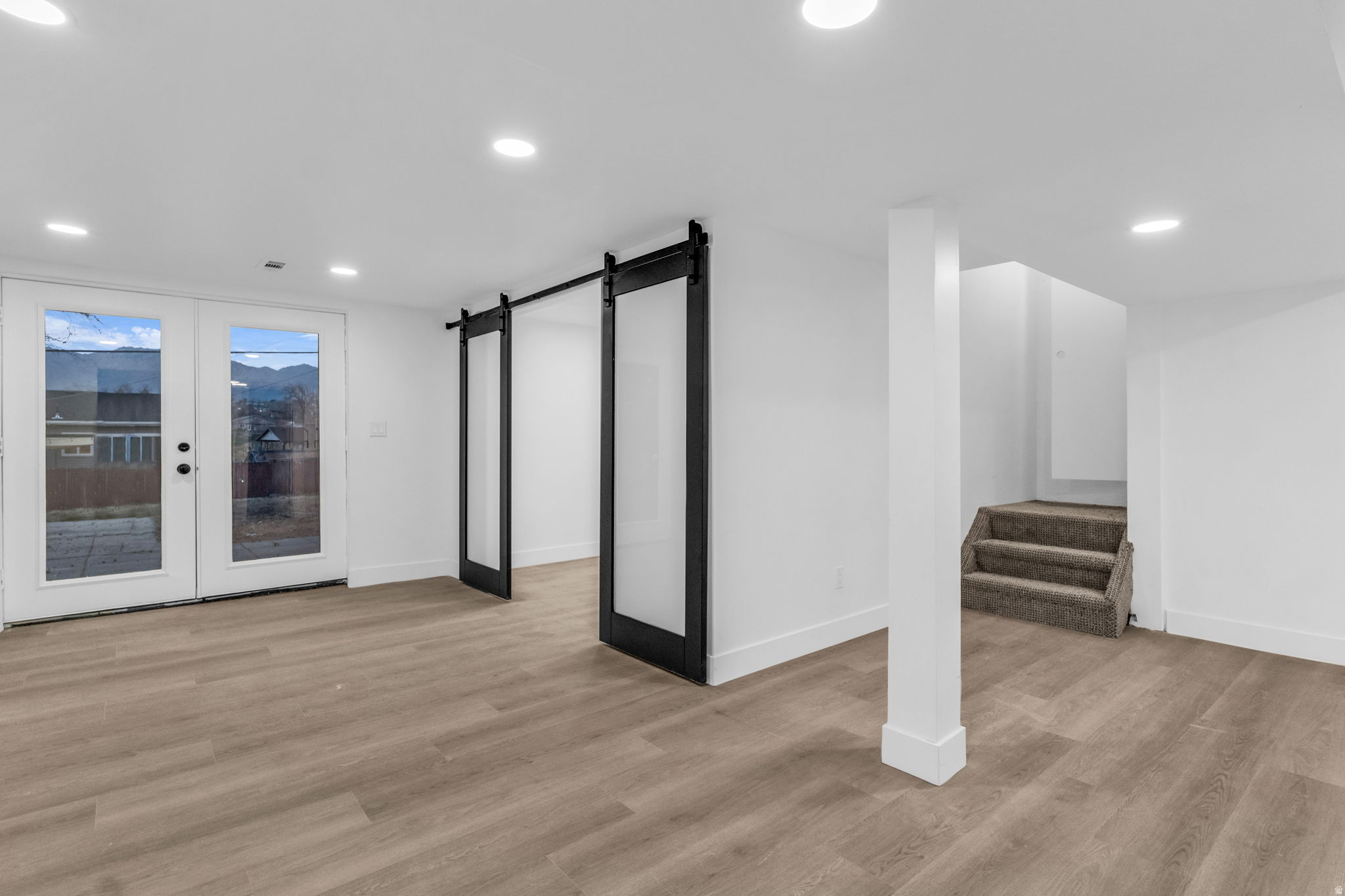 WHITE CITY - Residential