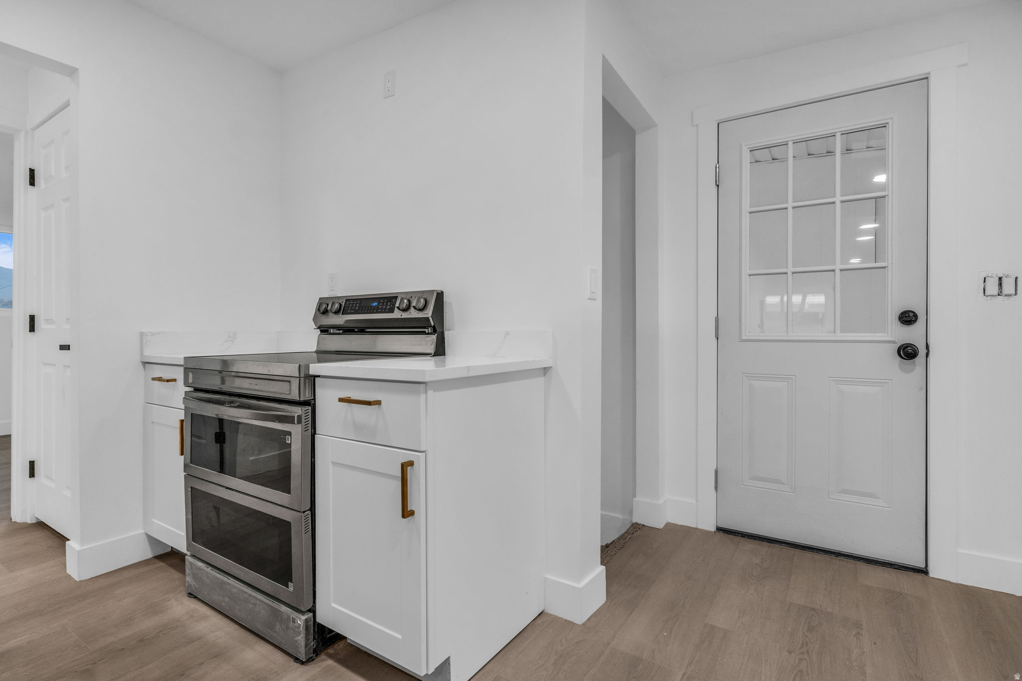 WHITE CITY - Residential