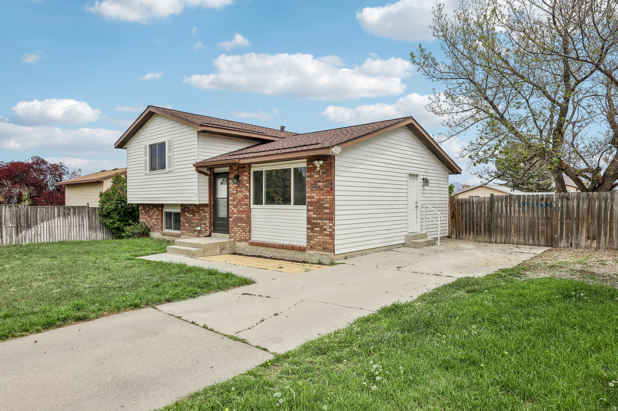 OQUIRRH SHADOWS - Residential