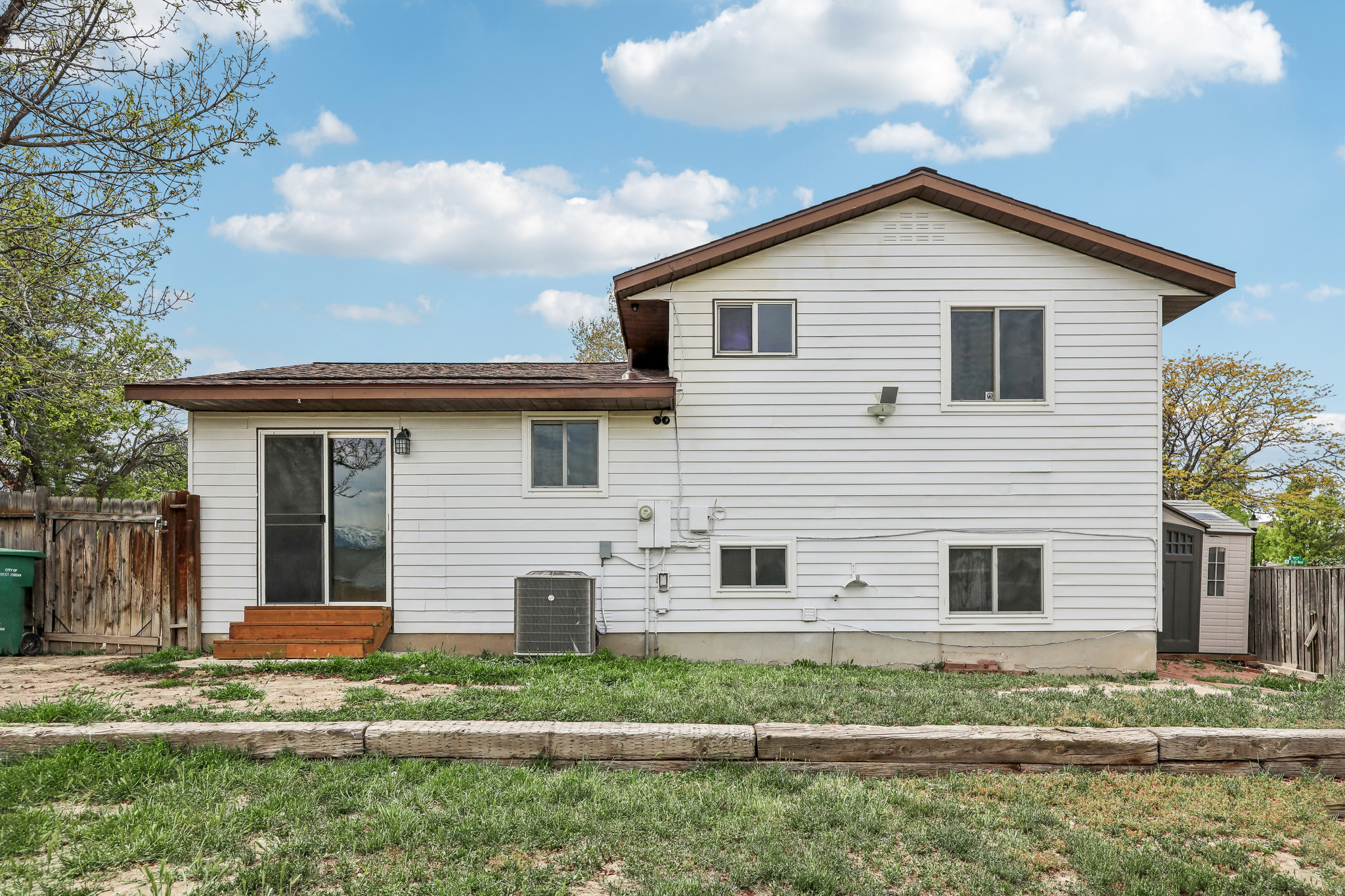 OQUIRRH SHADOWS - Residential