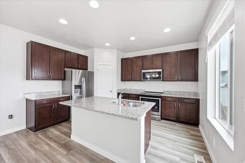 Tiny photo for 1756 E SEABISCUIT CT N, Eagle Mountain, UT 84005 (MLS # 2154189)
