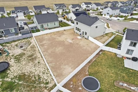 Tiny photo for 1756 E SEABISCUIT CT N, Eagle Mountain, UT 84005 (MLS # 2154189)
