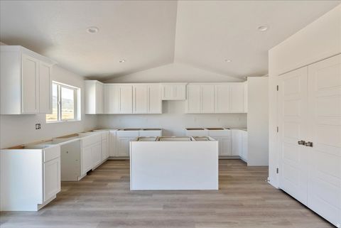 Tiny photo for 3687 N COLUMBINE WAY, Eagle Mountain, UT 84005 (MLS # 2121067)