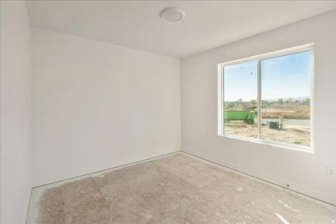 Tiny photo for 3687 N COLUMBINE WAY, Eagle Mountain, UT 84005 (MLS # 2121067)