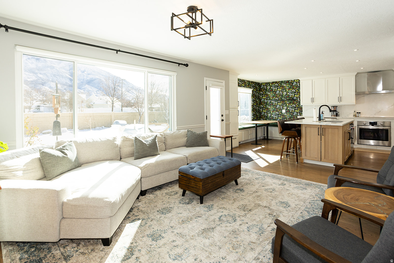 ALPINE COUNTRY - Residential
