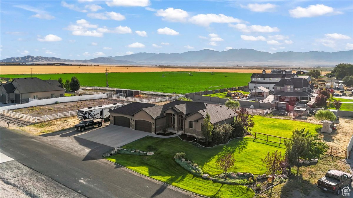 SPIRAL SPRINGS - Residential