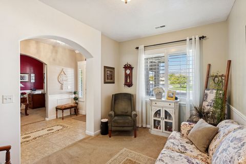 Tiny photo for 708 SANDHILL CT, Lehi, UT 84043 (MLS # 2115625)
