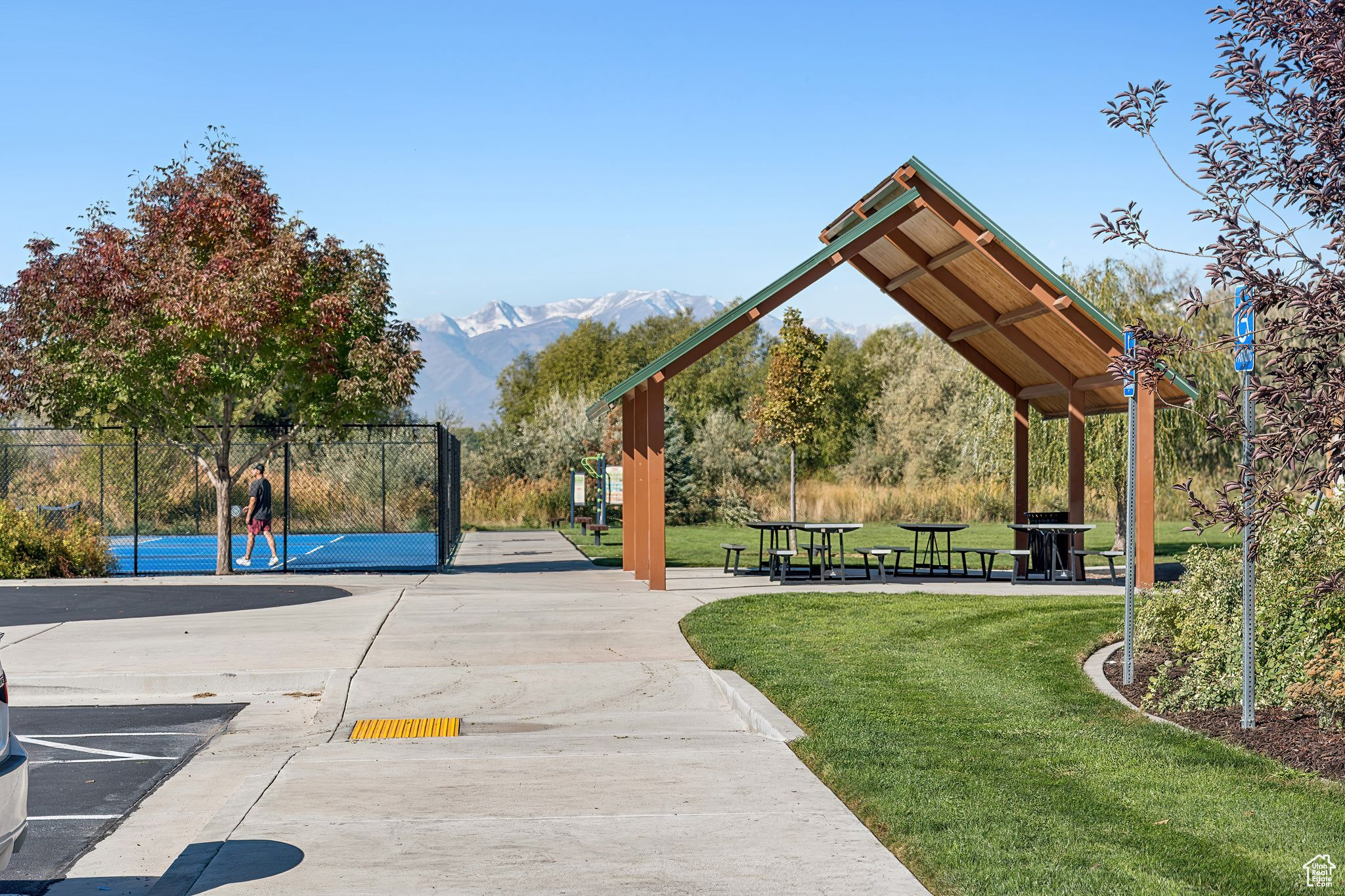 SPRING CREEK RANCH - Residential