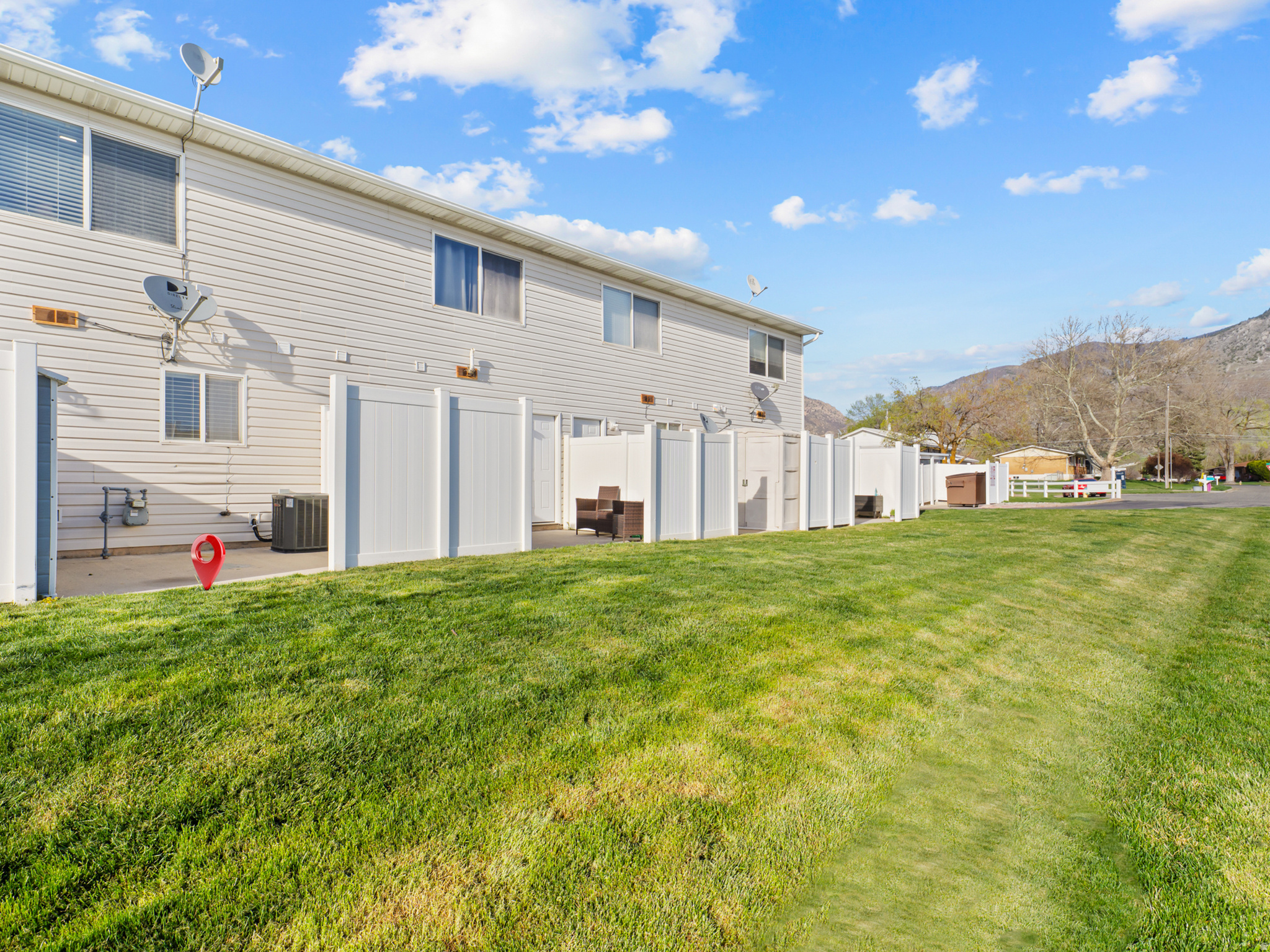 PICKFORD ESTATES - Residential