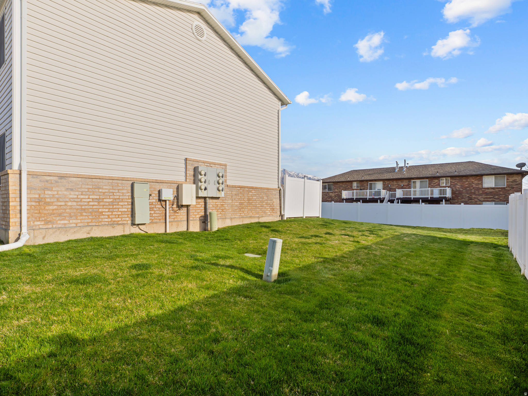 PICKFORD ESTATES - Residential