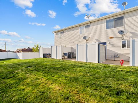 Tiny photo for 422 E 2050 N #4C, North Ogden, UT 84414 (MLS # 2145203)