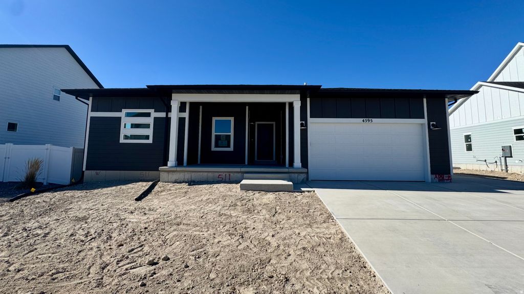 Photo of 4595 N FALLOW WAY #511, Eagle Mountain, UT 84005 (MLS # 2122034)
