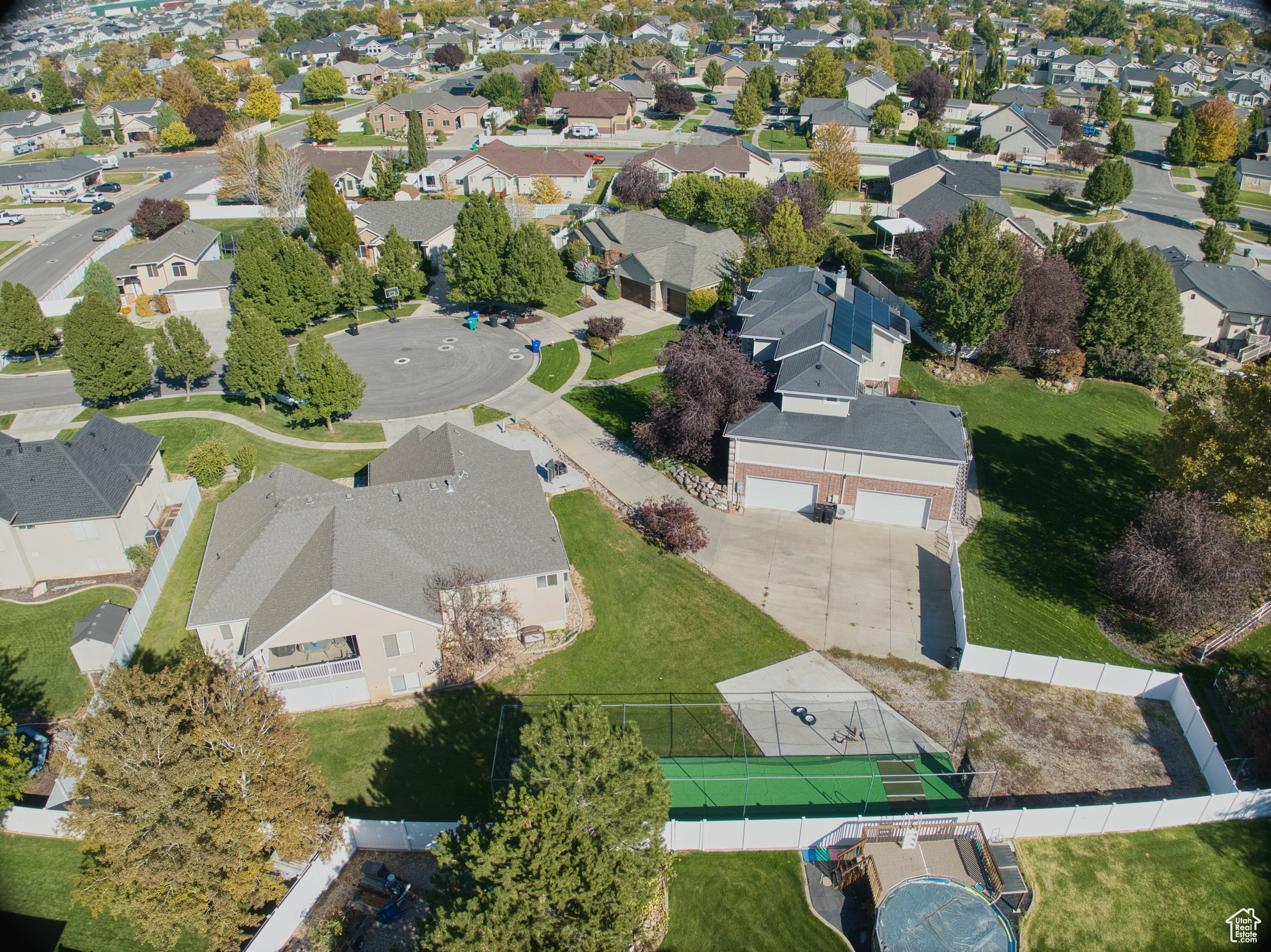 HERITAGE CROSSING - Residential